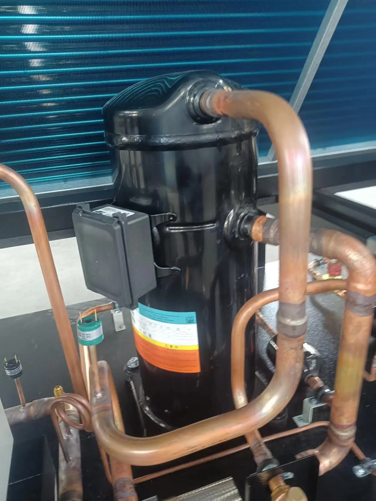 60KW Industrial Water Cooled DC Fan Motors Cabinet Type Air Conditioner for Laboratory Use