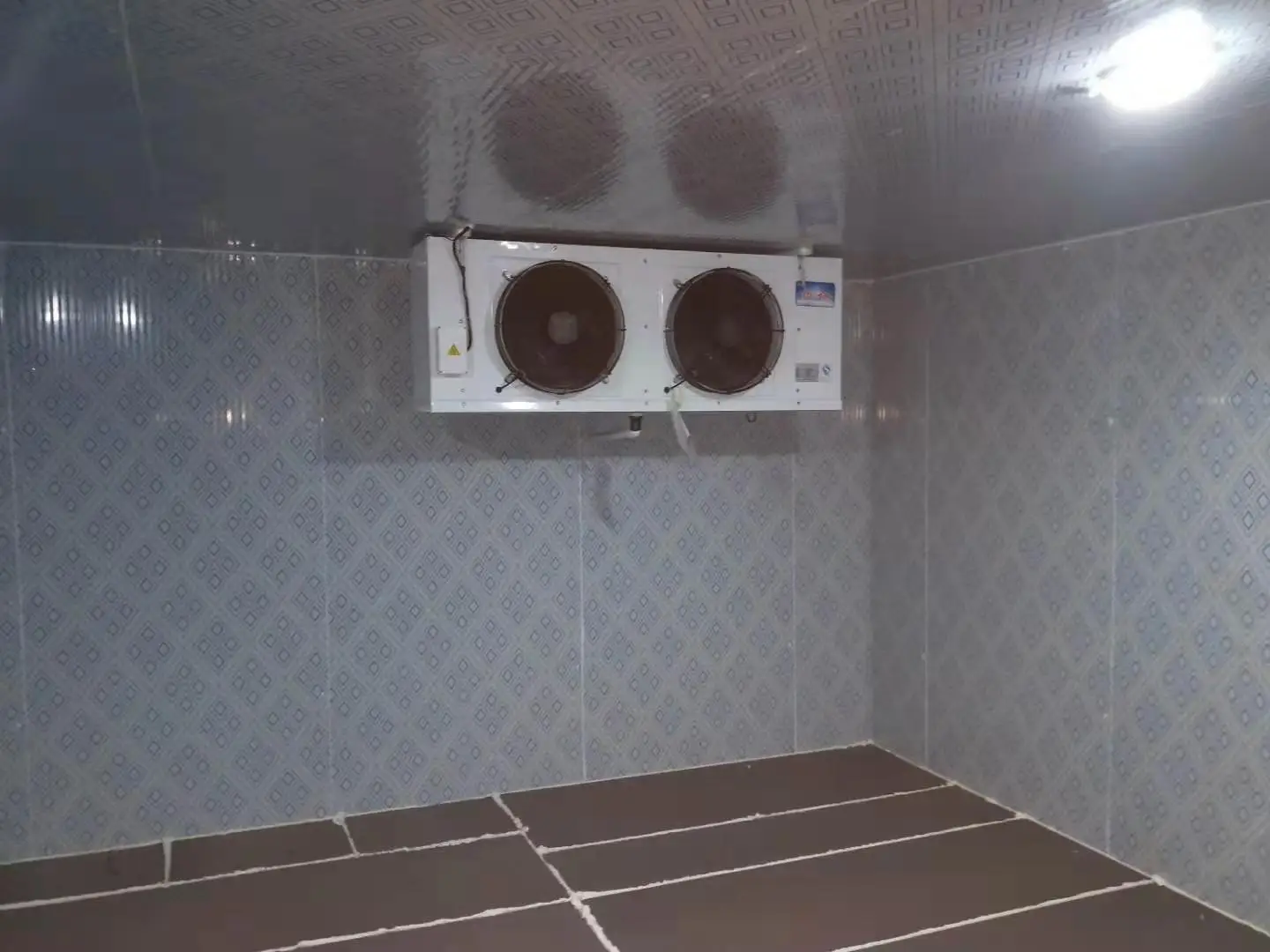 Low Price 5hp Inverter Refrigeration Unit With Unit Cooler for Cold Room and Milk Cooling 