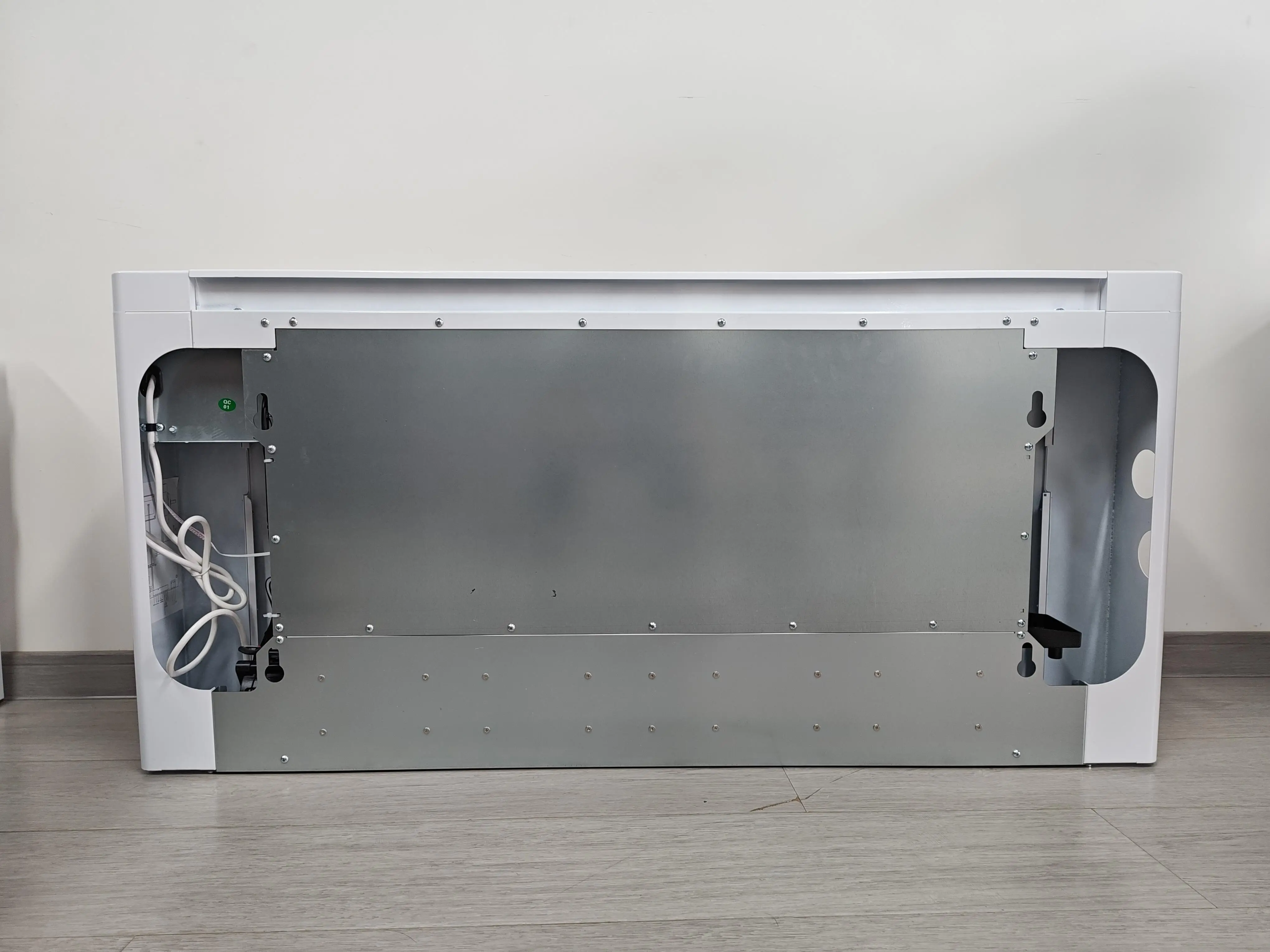 Slim Fan Coil Units for Residential HAVC System Low Noise Inverter Chiller Floor Standing 