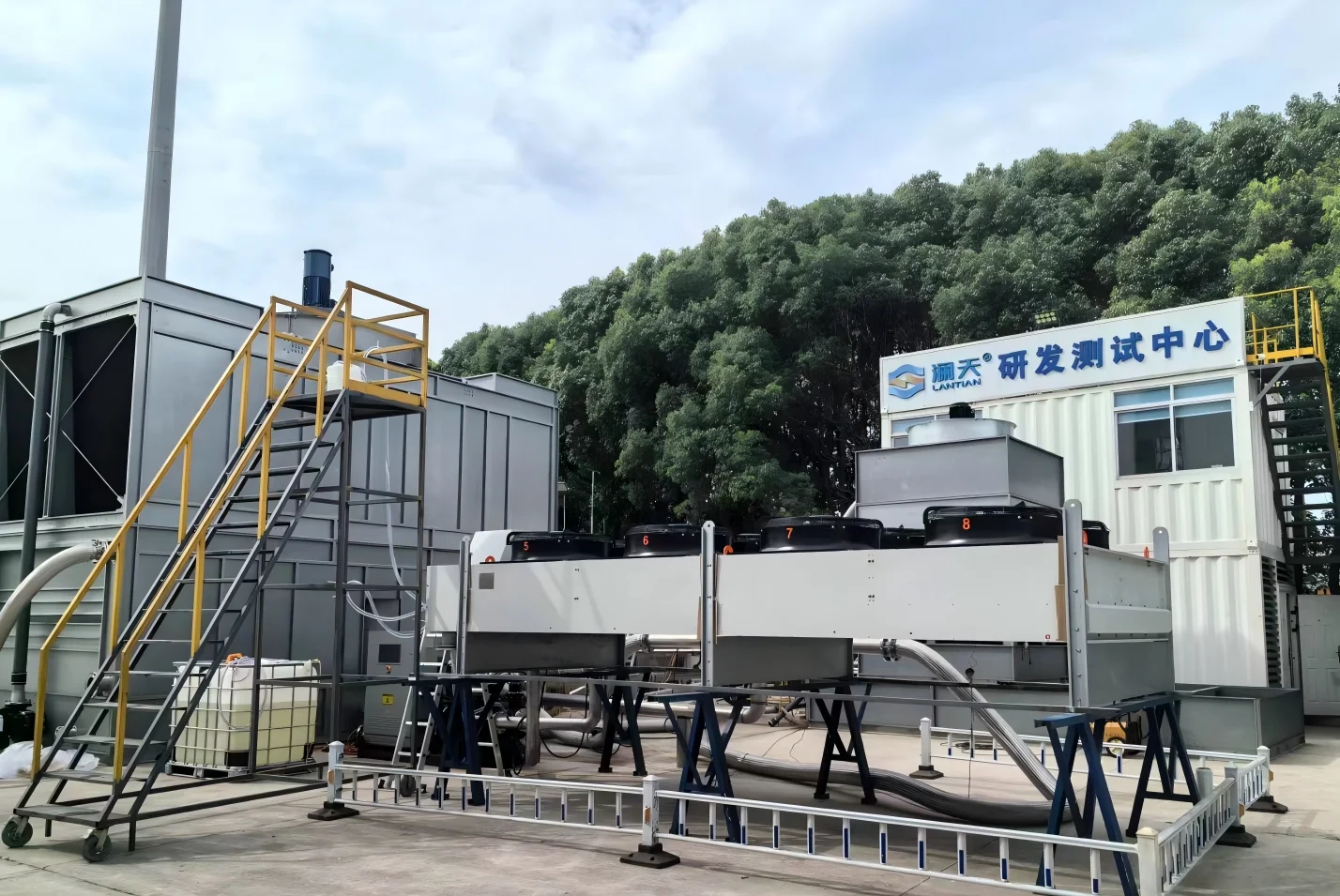 Customized High Efficiency Energy Saving Automatic Dry Air Cooler for Hospital