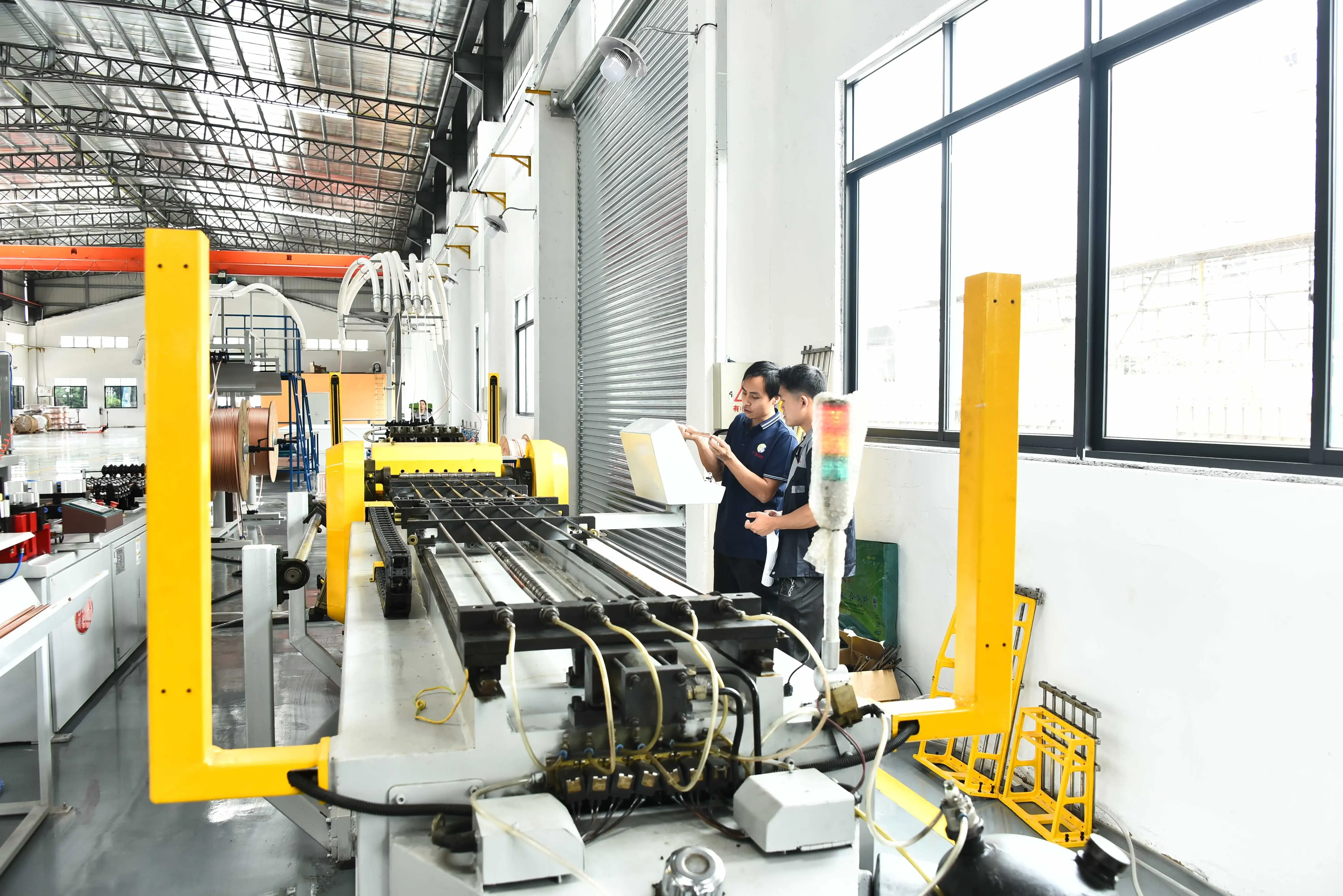 Horizontal Dry Cooler for Rooftop Installation | Compact Coil with Low Noise EC Fans