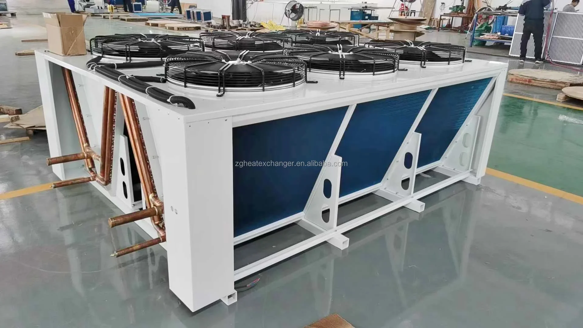 Horizontal Dry Cooler for Rooftop Installation | Compact Coil with Low Noise EC Fans