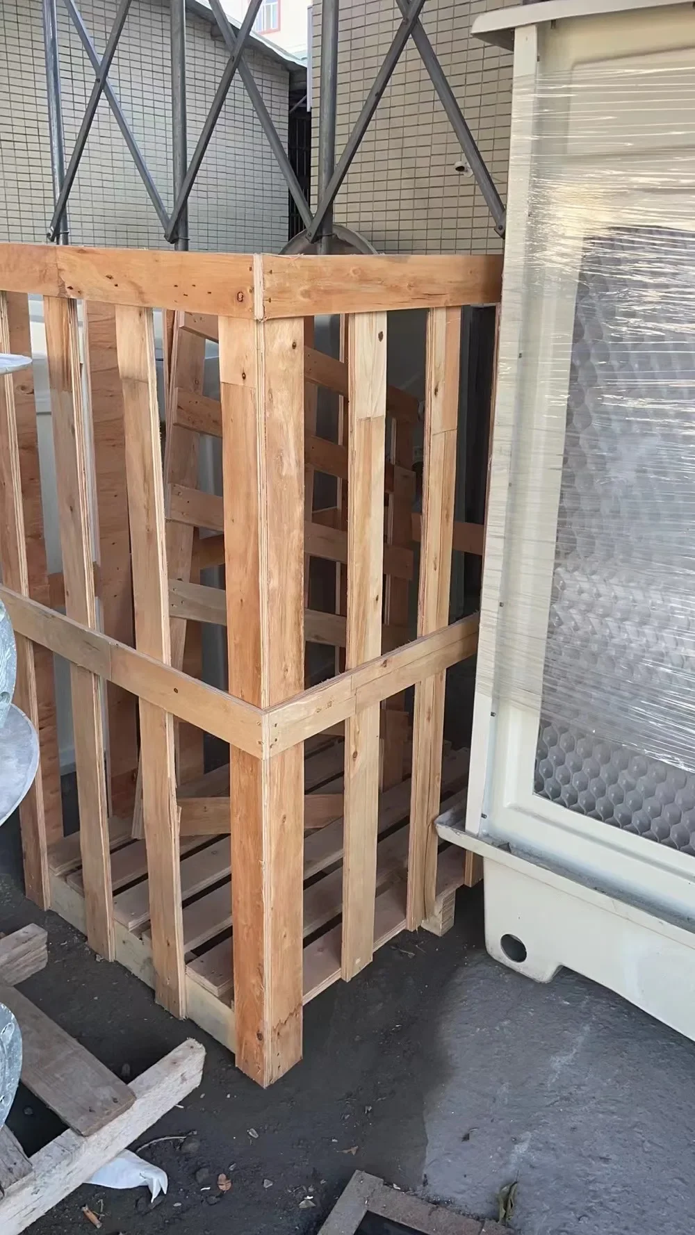 Horizontal Dry Cooler for Rooftop Installation | Compact Coil with Low Noise EC Fans
