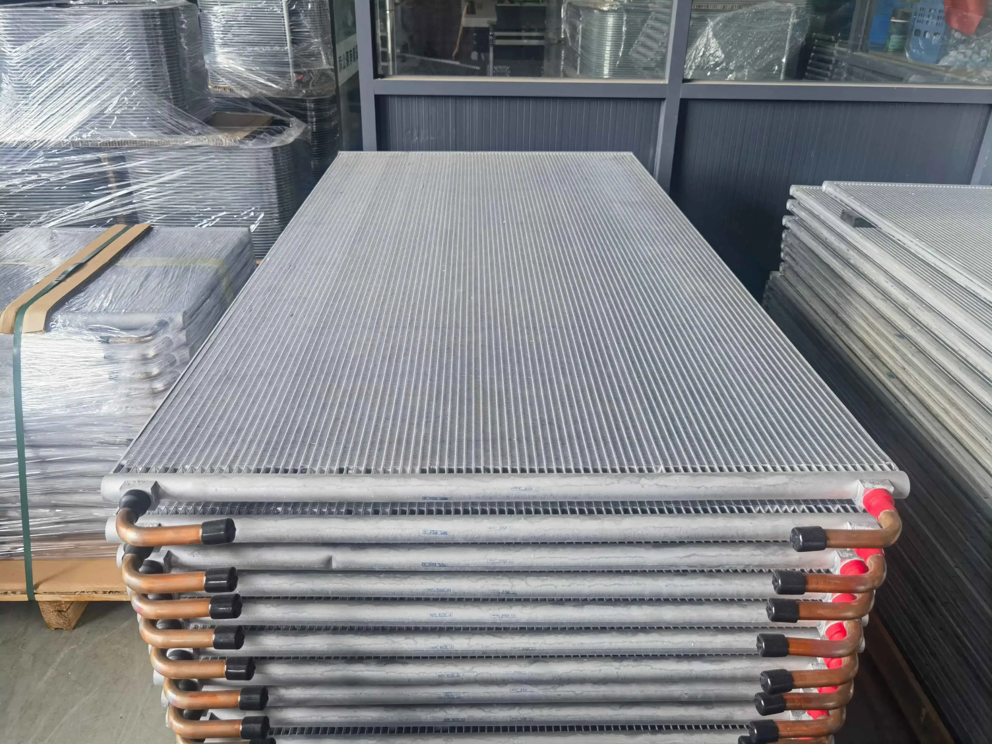 Industrial Efficient Immersion Dry Cooler Copper Tube Aluminum Fin Heat Exchanger for Data