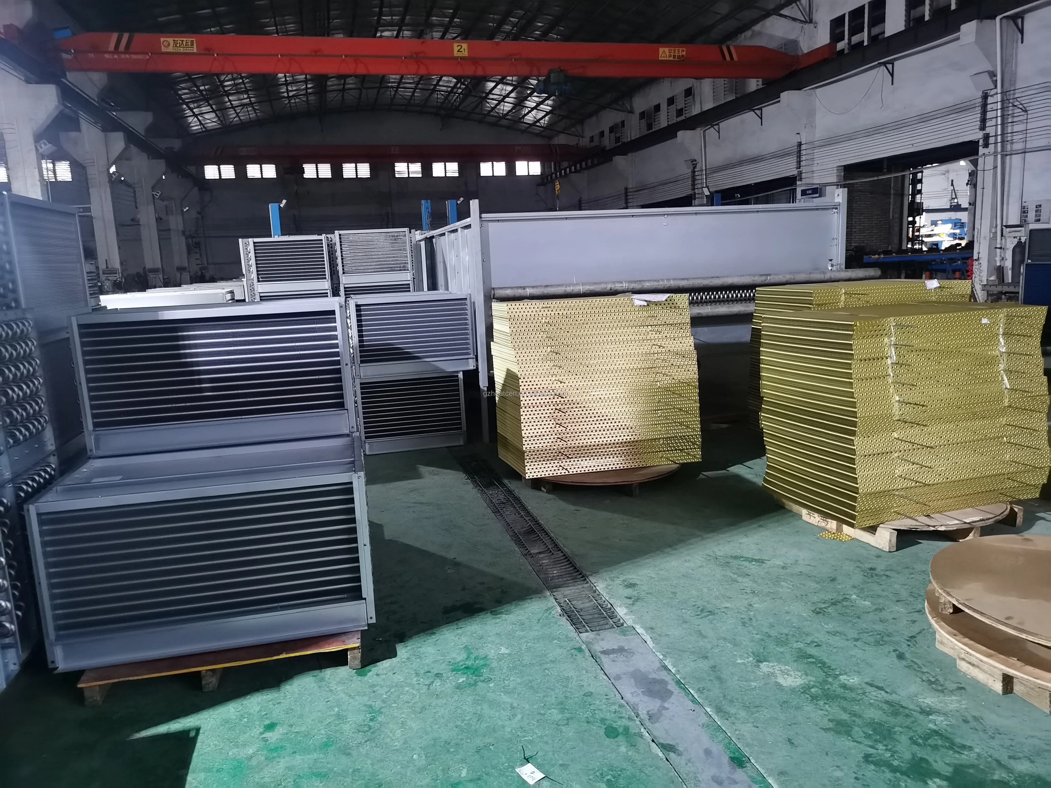 UAE 15kw Small Dry Cooler Solar Energy Panel Cooling Aluminum Fins Radiator with Copper Tu