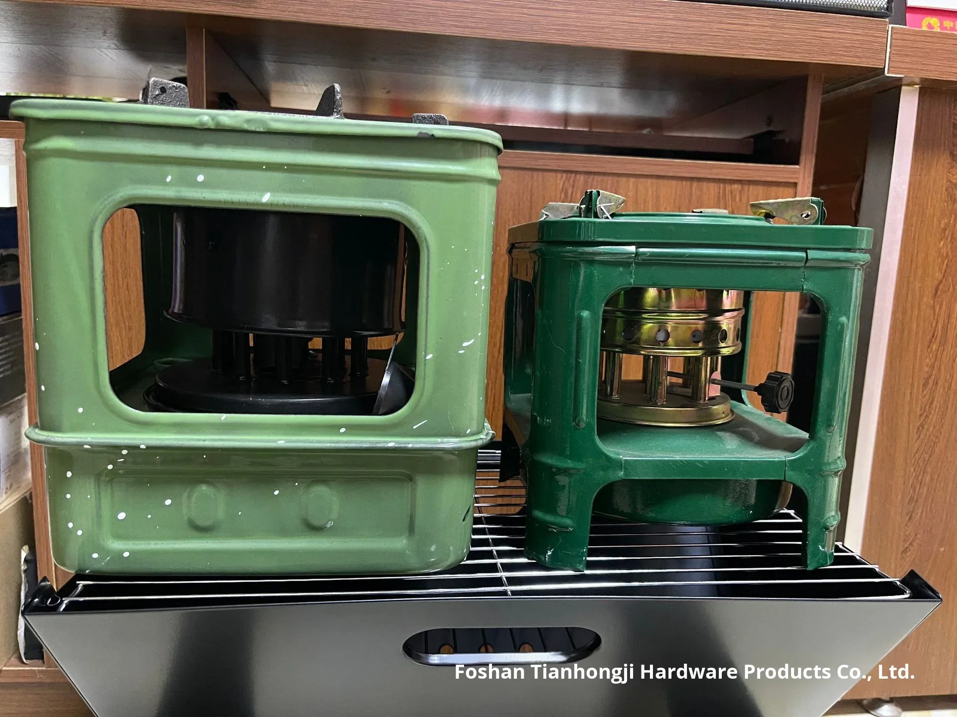 138 Vintage Steel Lightweight Kerosene Stove Outdoor Windproof Heater with Manual Ignition