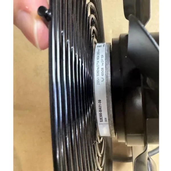 Axial-flow Industrial Refrigeration Fan, S2E300-BA01-09, 0.71A