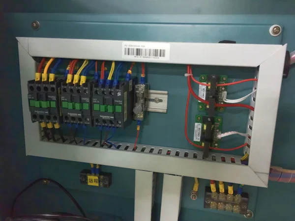 Cooled Screw Industrial Chiller, 200kw, 300kw - view 4