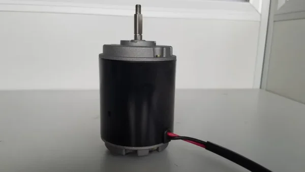 Linrui-zd-2924h-d02 Bus Condenser, 12V/24V, TS16949 - view 4