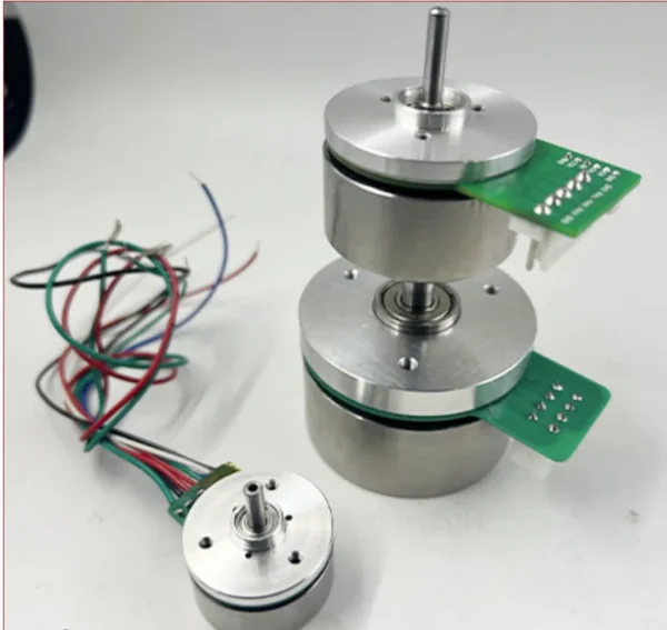 Outer Rotor Bldc Motor, 5W, 12VDC, 5200RPM, 20mm - view 2