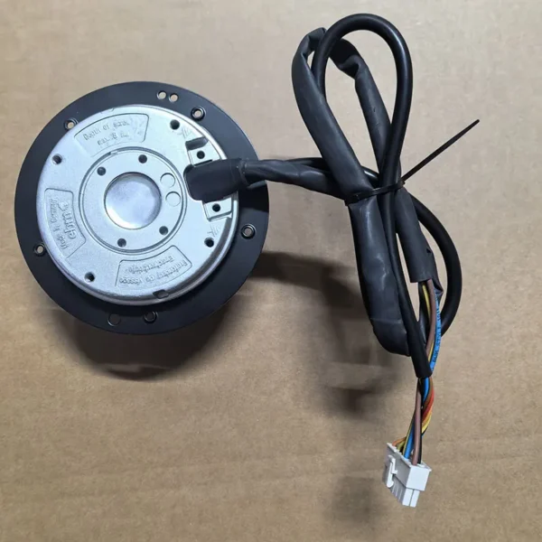 Plug Fan, M3G084-DF05-24, 200-240V, 275W, 1.6A - view 2