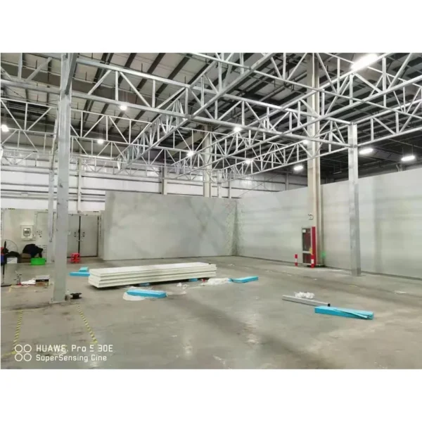 Room with Engine Motor, Solar, 220, 8.8KW - view 3