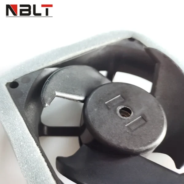Selling Nidec Fan, 12V, Brushless, NMB-MAT, DA81-06013A - view 4