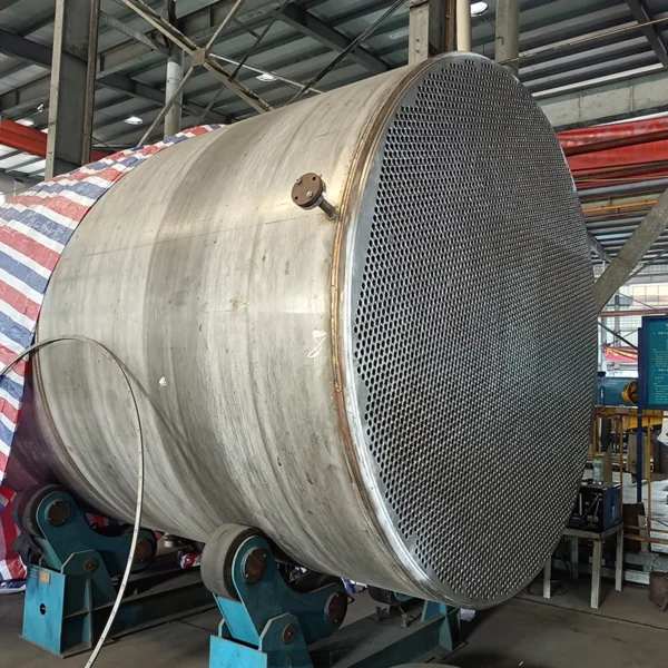 Shell and Tube Heat Exchanger, 1-2, 220V - view 4