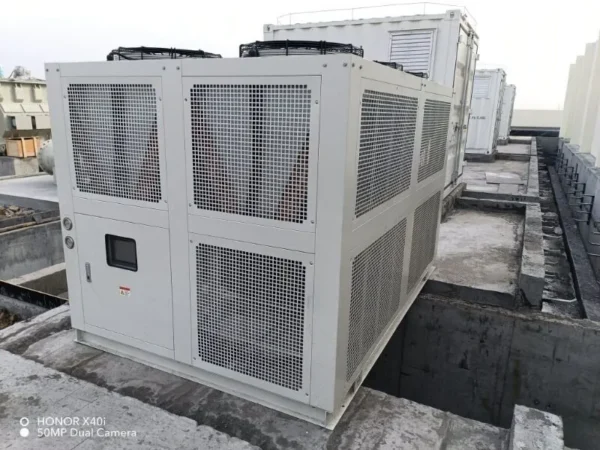 Standing Air Conditioning Unit, RTU, R-410A/R134a, Roof - view 2
