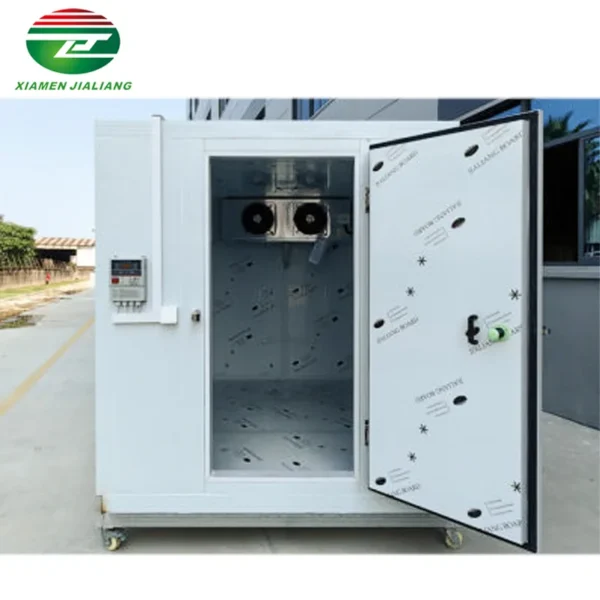 Storage Commercial Restaurant Freezer, Solar, 220 V, > 1000W