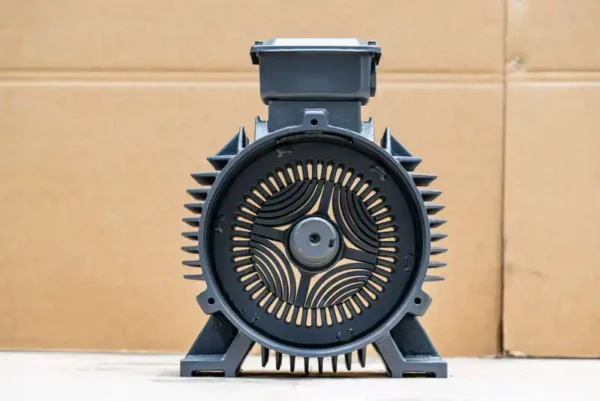 Synchronous Reluctance Motor, IEC, 11kW, IP55, 380VAC - view 3