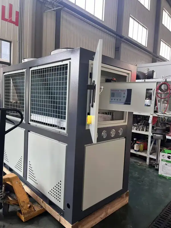 Tobel Chiller, Plastic, customizable, 18KW~4000KW - view 3