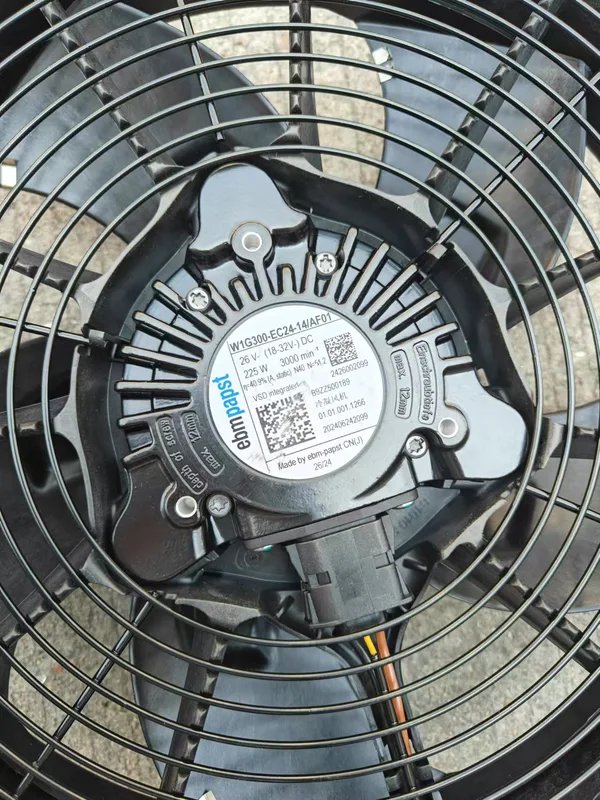 W1g300-ec24-03af01 W1g300-ec24-04 Condenser - view 2