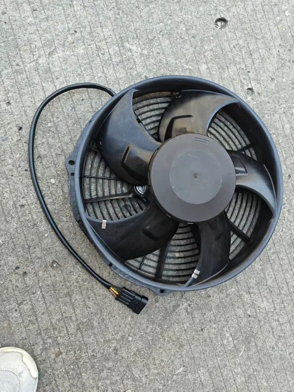 W1g300-ec24-03af01 W1g300-ec24-04 Condenser - view 4