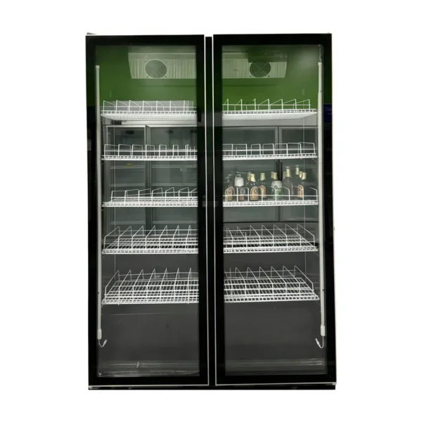 Black Commercial Refrigerator, 220 V, R290 - view 3