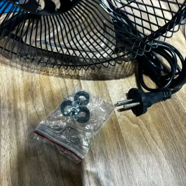 Metal Desk Fan, 3-Speed, Air Cooling Fan - view 4