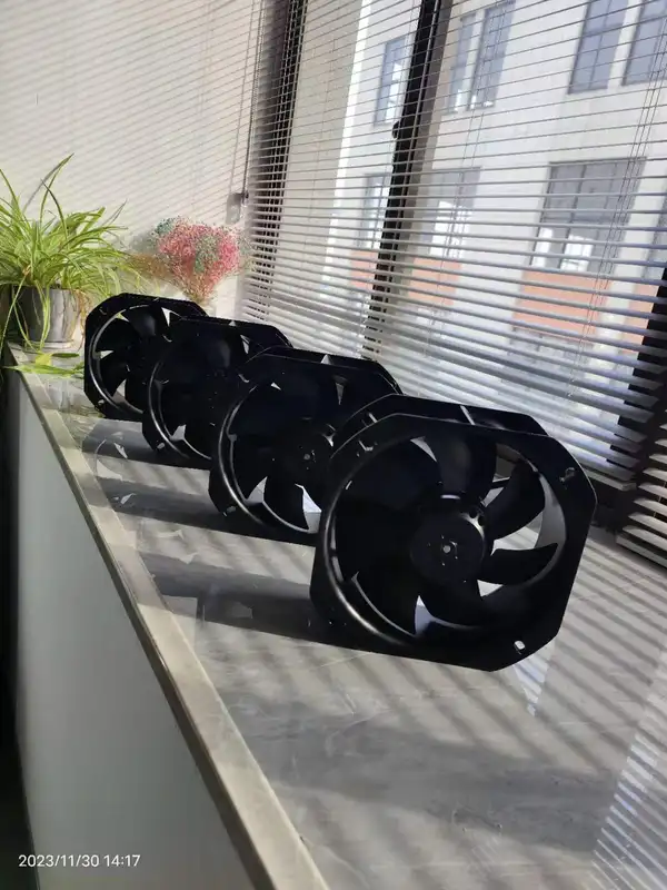 Mixed Flow Fan, 2700rpm, 130W, 250mm, Roof - view 5