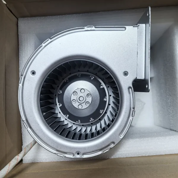 Press Centrifugal Cooling Blower, D2D133-DB08-27, 400V - view 3