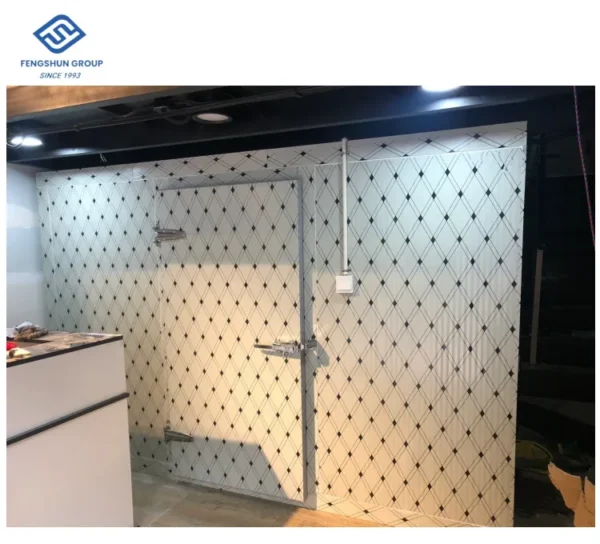Room with Solar Panel, 400 V, 500 W - view 3