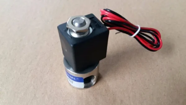 Solenoid Valve, 2V025-08, 12v - view 5