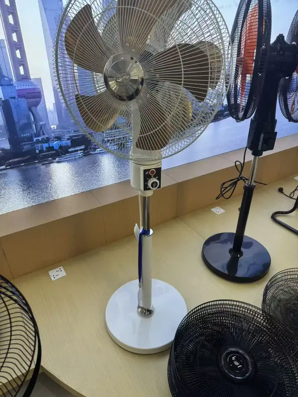 Standing Floor Fan, 16-inch, Plastic - view 4