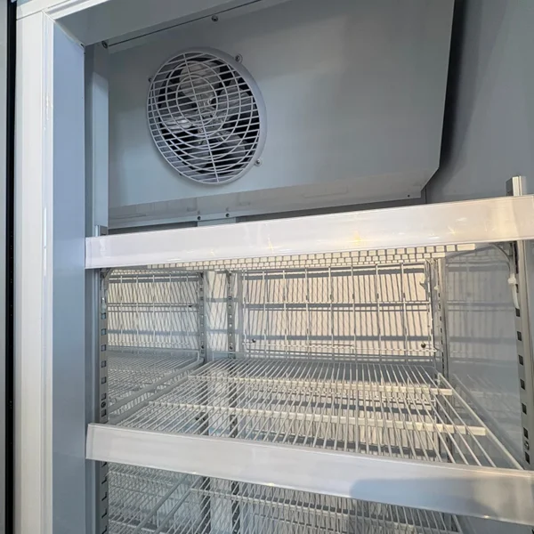 Vertical Display Freezer, 3-Door, LED - view 6
