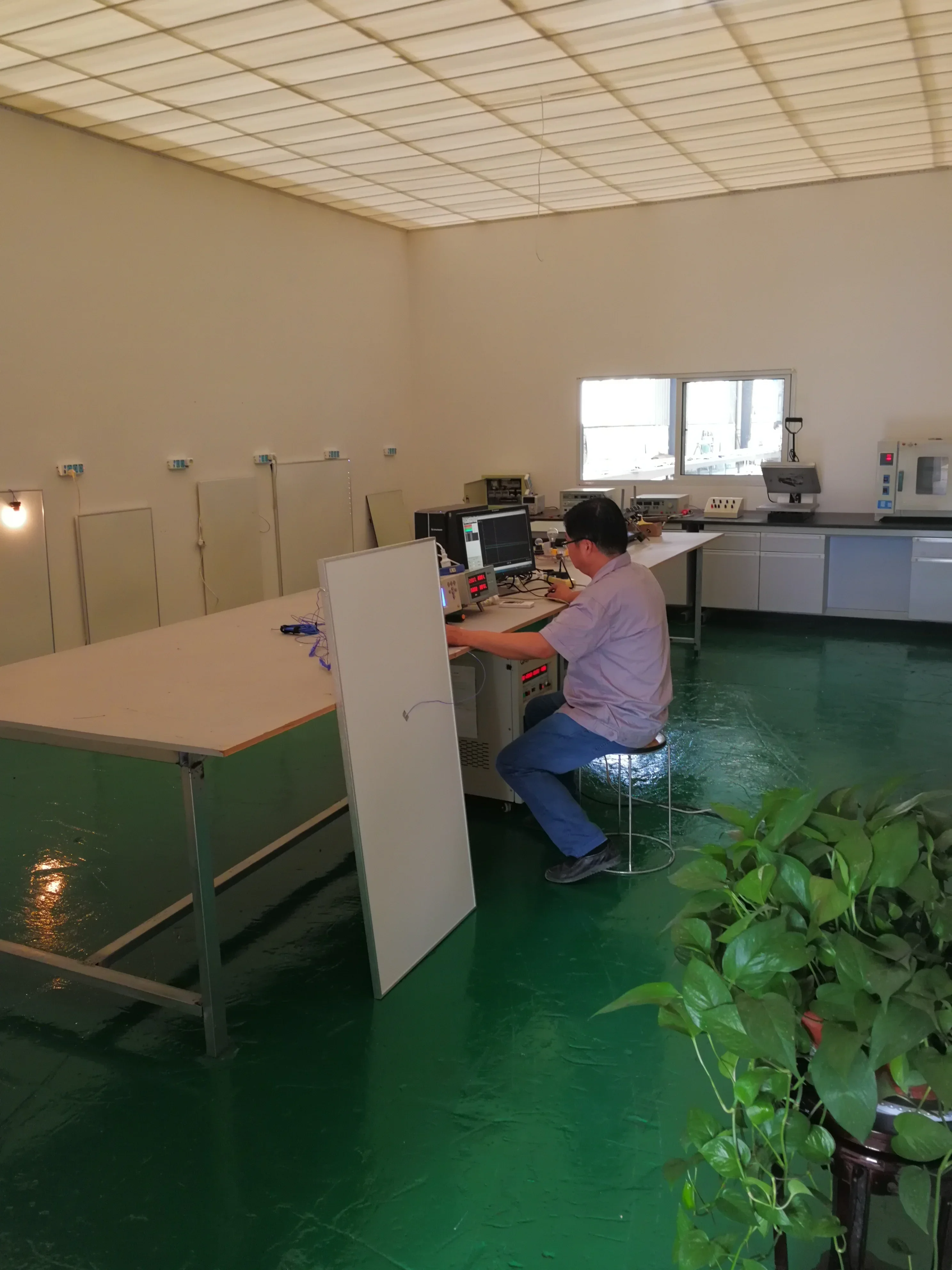 Electric Heater, 900W, clad steel sheet - detail 42