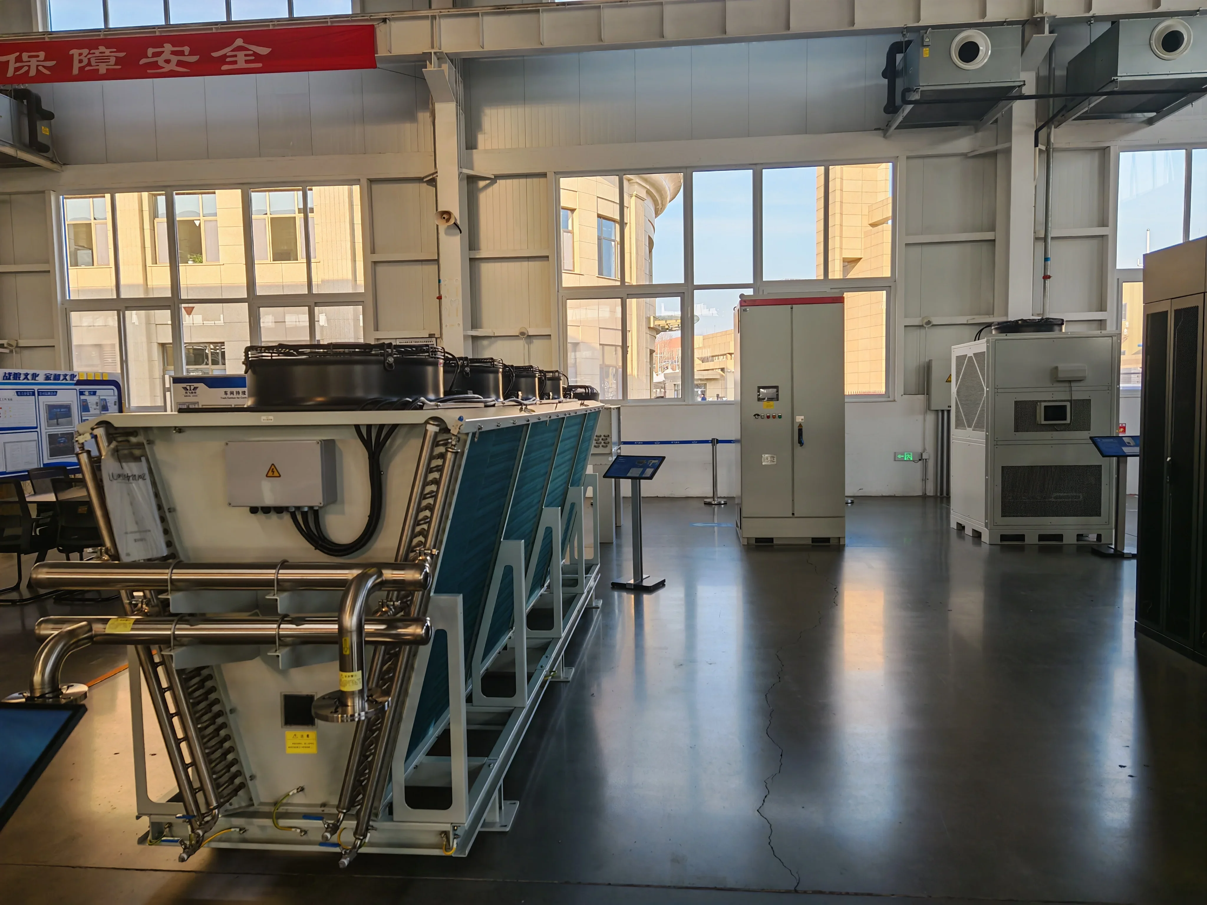 Dry Cooler, W-TEL, R-410A, 67KW-1244KW, 20000m/h - detail 12