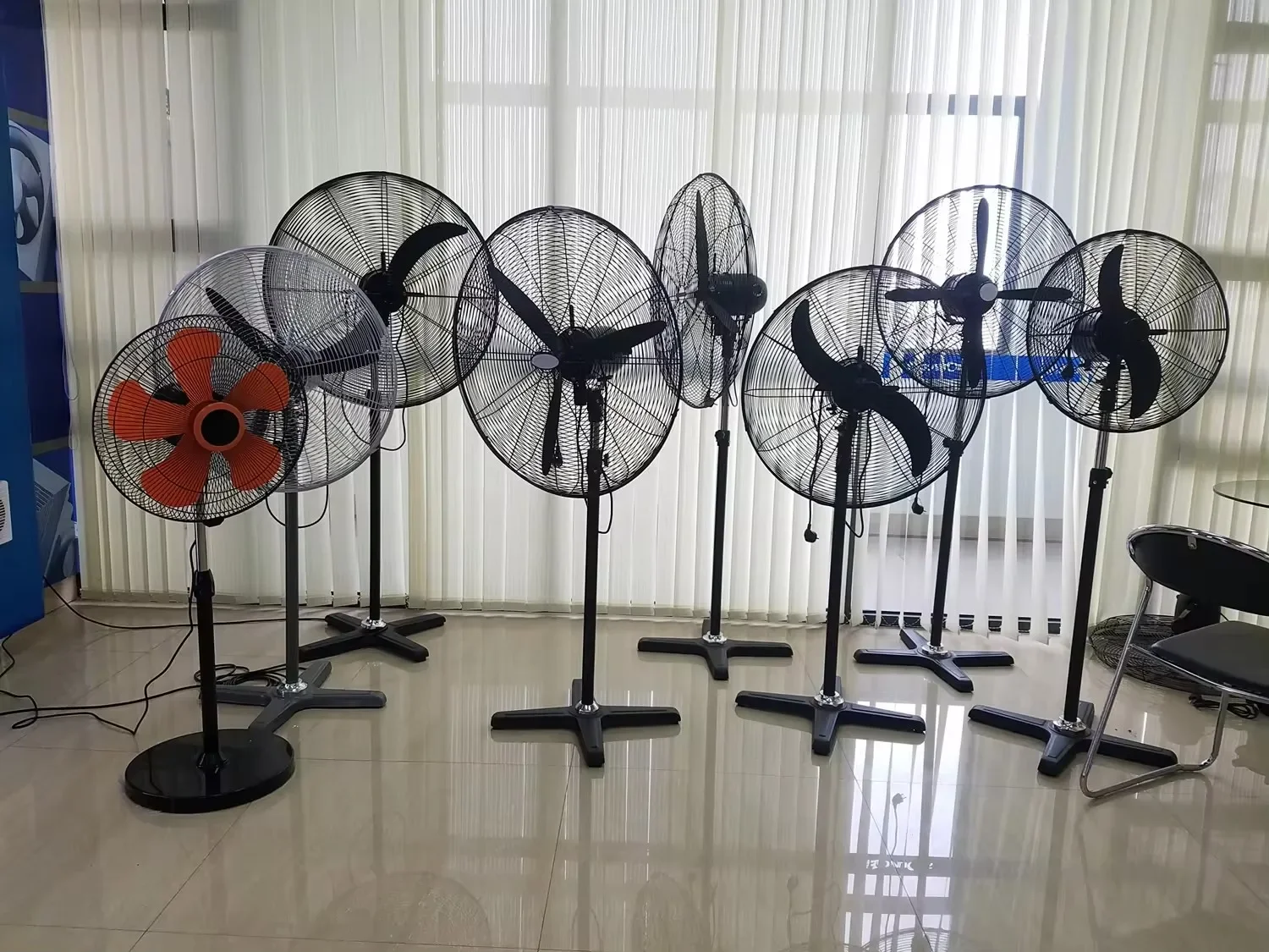 Industrial Pedestal Stand Fan, 30-Inch, 220V, 290 - detail 16